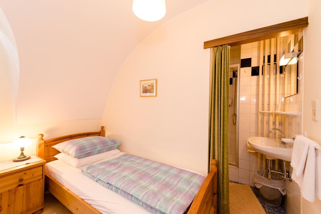 Gasthof Grillitsch Roesslwirt Obdach Quarto foto